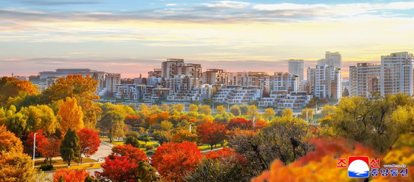 나날이 변모되여가고있는 평양의 모습