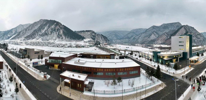 각 지방들에 일떠선 경공업공장들 각 지방들에 일떠선 경공업공장들