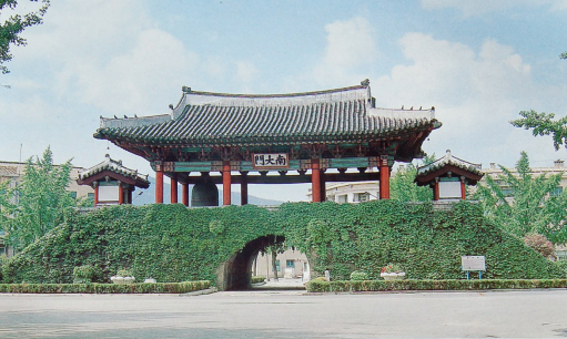Kaesong Namdae Gate