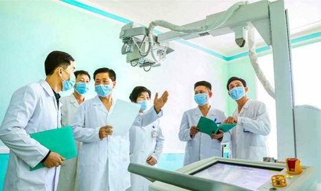 Health workers discussing about their service