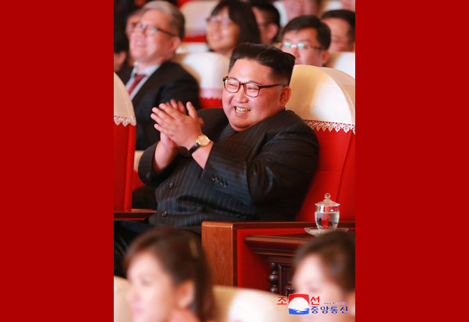 Supreme Leader Kim Jong Un Enjoys Joint Performance Given by Artistes of DPRK and China