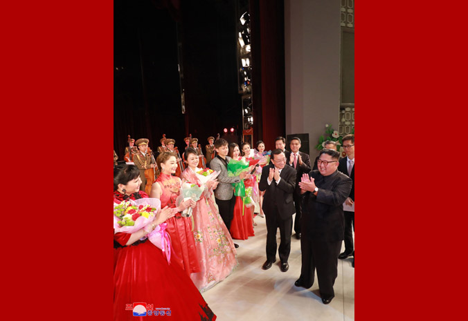 Supreme Leader Kim Jong Un Enjoys Joint Performance Given by Artistes of DPRK and China