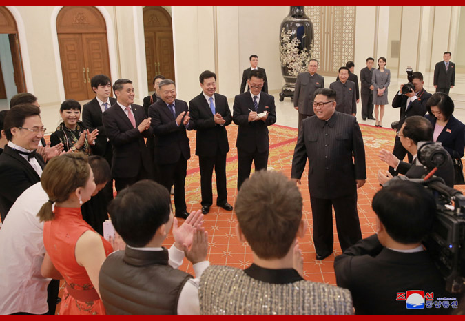 Supreme Leader Kim Jong Un Enjoys Joint Performance Given by Artistes of DPRK and China