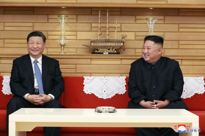 Supreme Leader Kim Jong Un Has Talks with President Xi Jinping