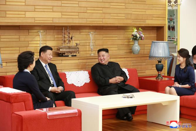 Supreme Leader Kim Jong Un Has Talks with President Xi Jinping