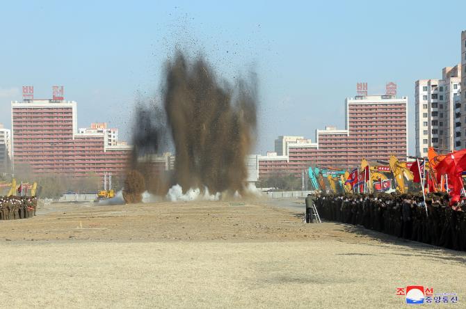 Supreme Leader Kim Jong Un Breaks Ground First for Construction of Pyongyang General Hospital