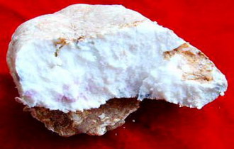 Ultrafine calcite formed in Namsan karst cave of DPR Korea